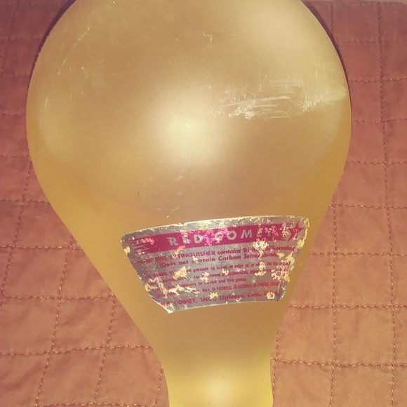 Antique fire extinguisher - Picture 2 of 4